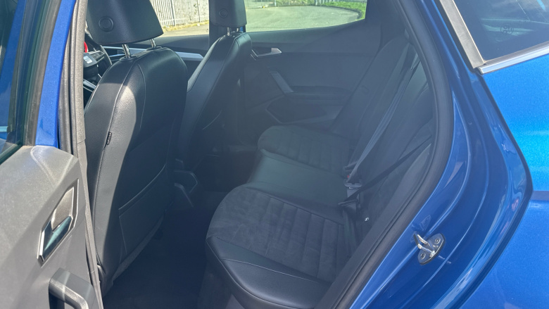 SEAT Arona 1.0 TSI 110 FR Edition 5dr DSG Petrol Hatchback